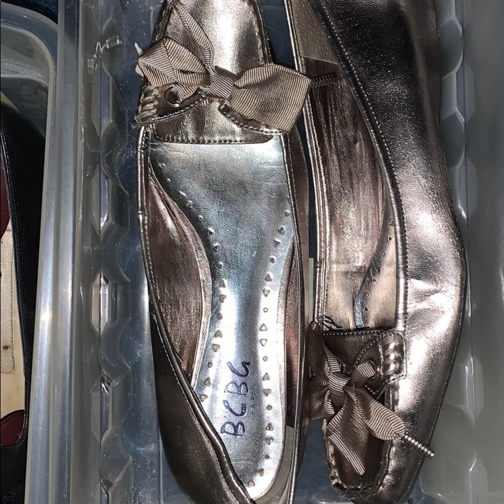 Women’s flats